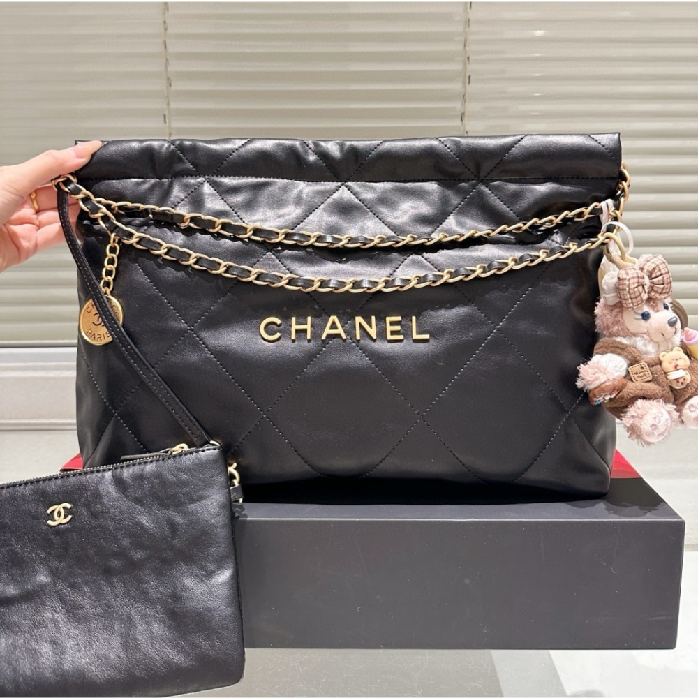 Chanel 22 East West Bag Leather Black 39Cm