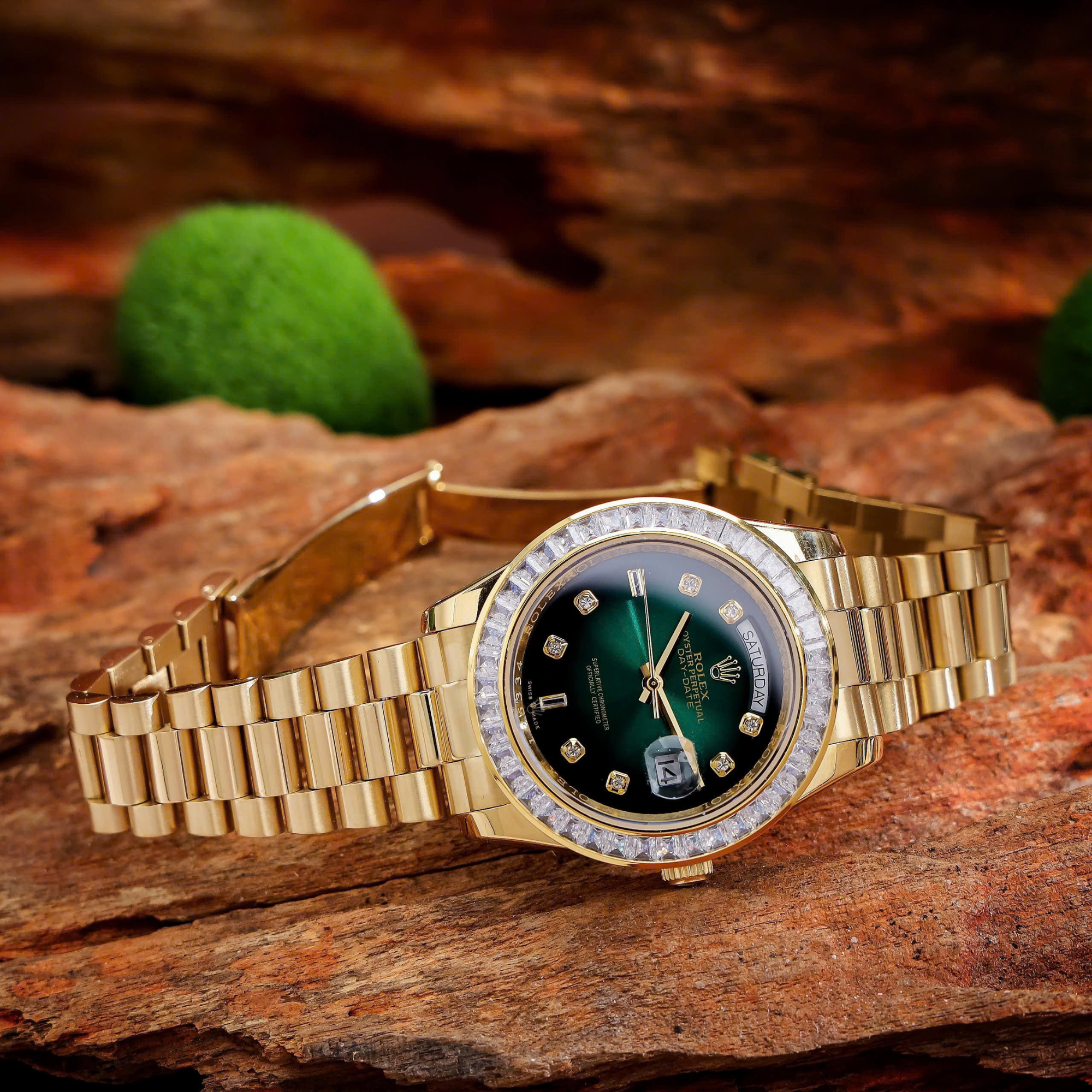 Rolex Yellow Gold Day-Date Diamond Bezel Onyx Green Dial President Bracelet 40mm