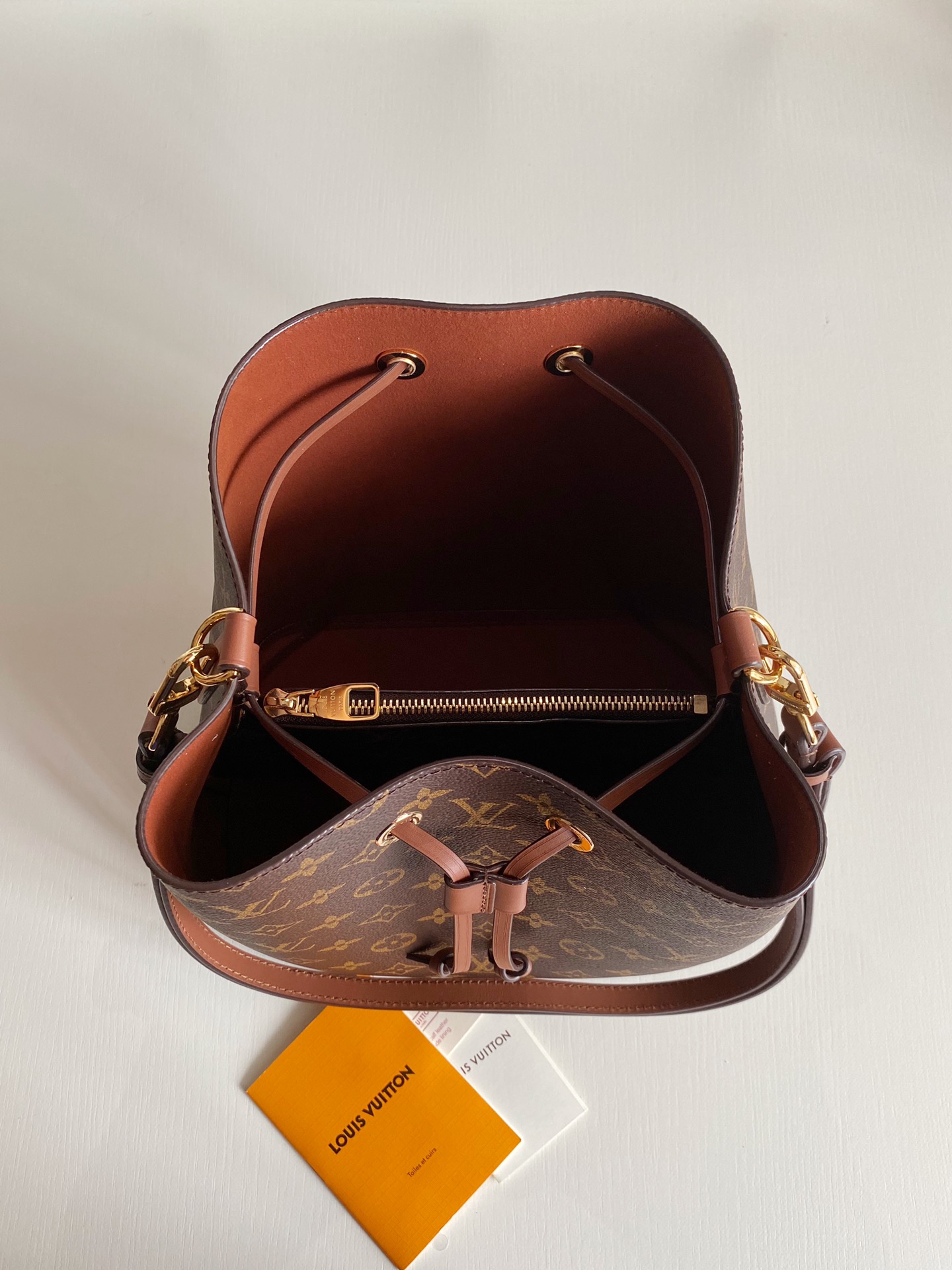 Louis Vuitton N Ono  Mm Brown M44887