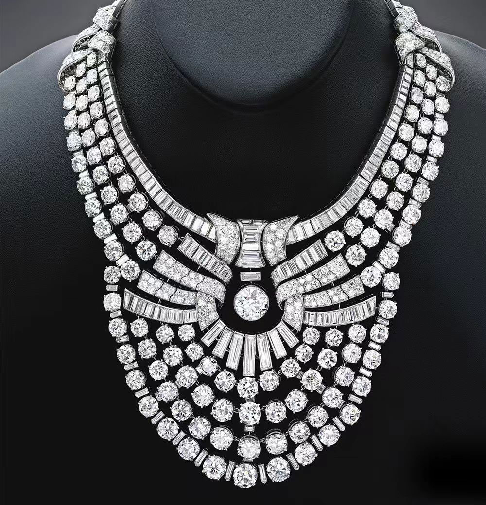 Van Cleef & Arpels diamond necklace
