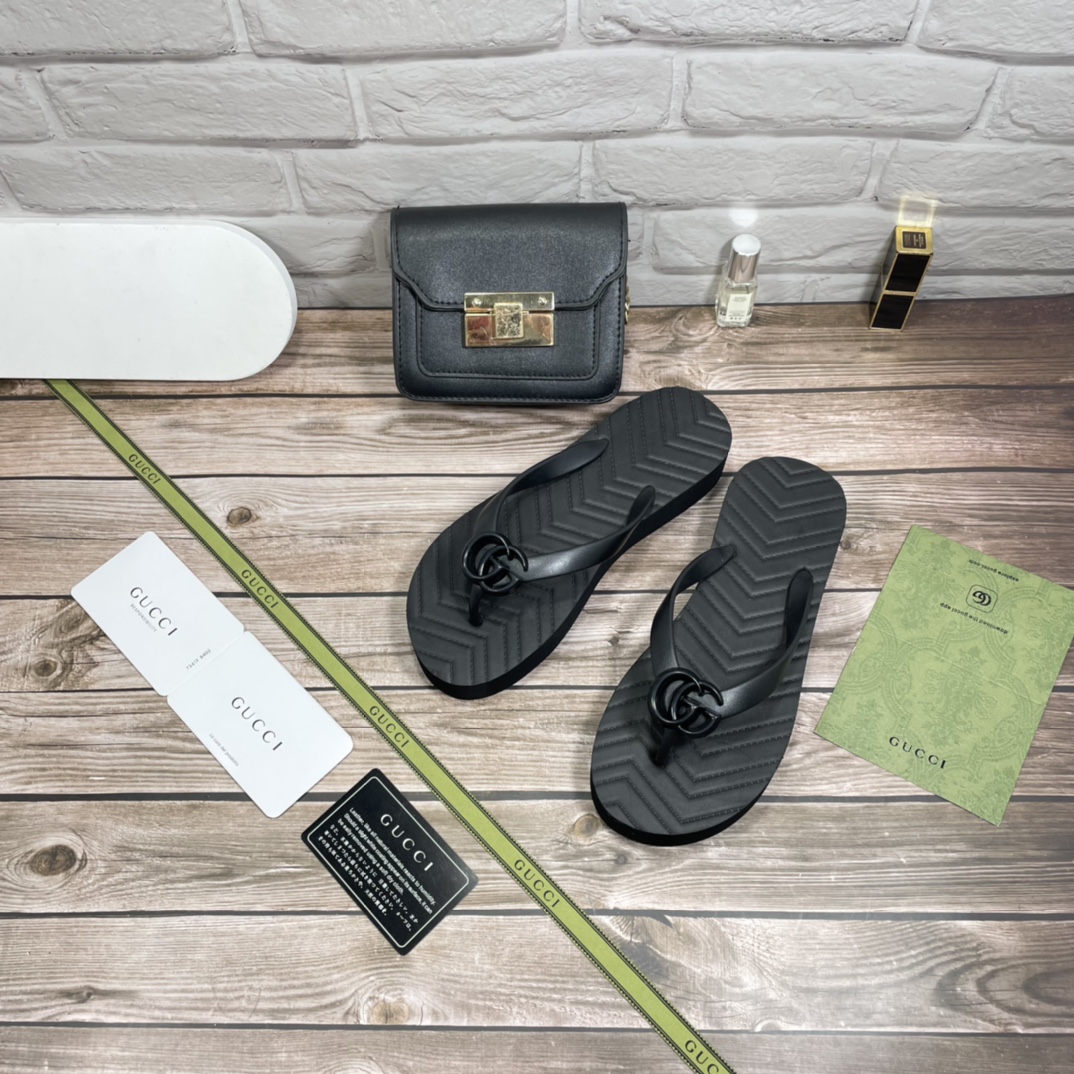 Gucci Women’S Chevron Thong Sandal Black ‎‎‎655463 J8710 1000