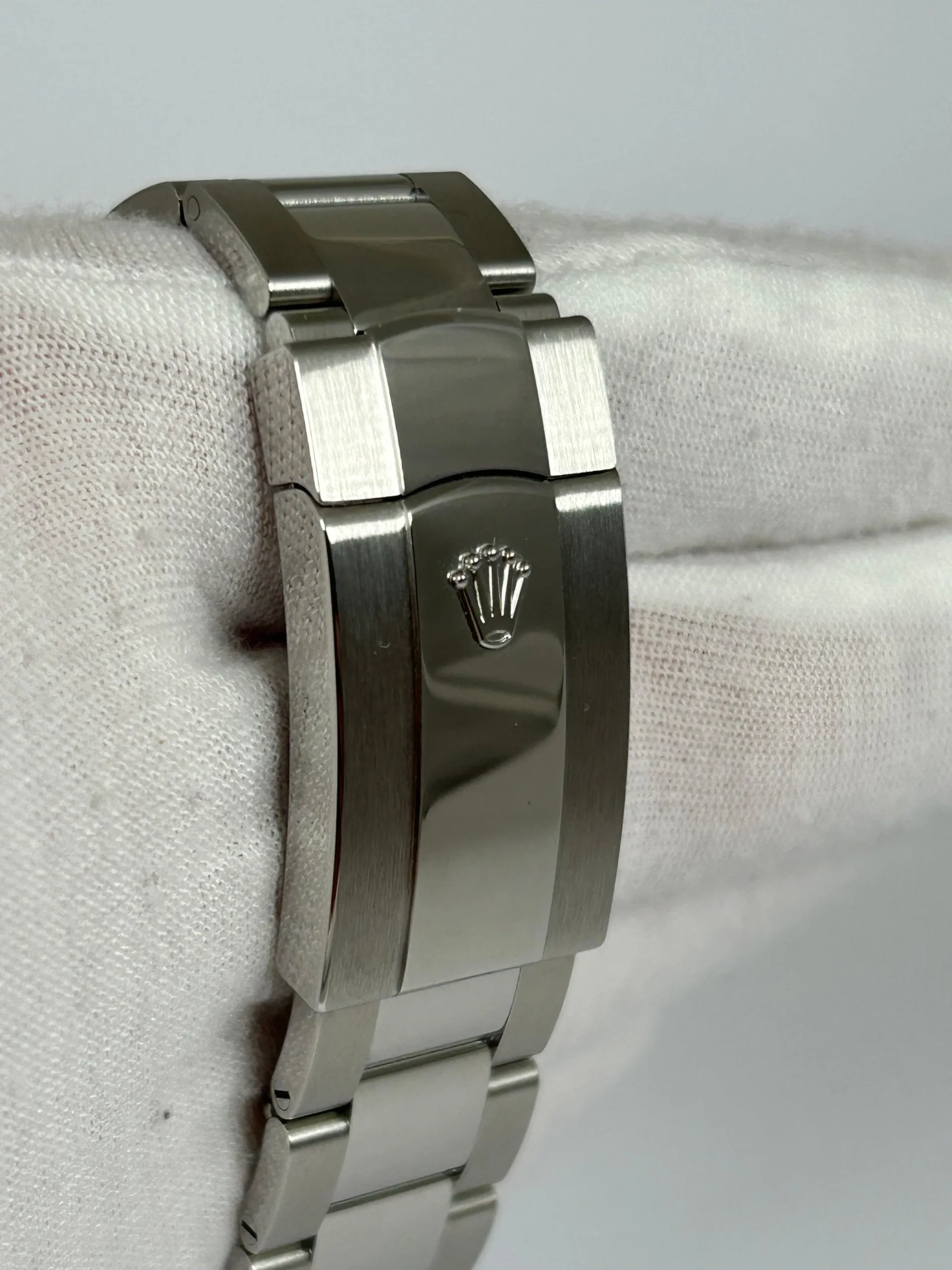 Rolex Sky-Dweller 42 mm Mint green Dial 336934 Oyster