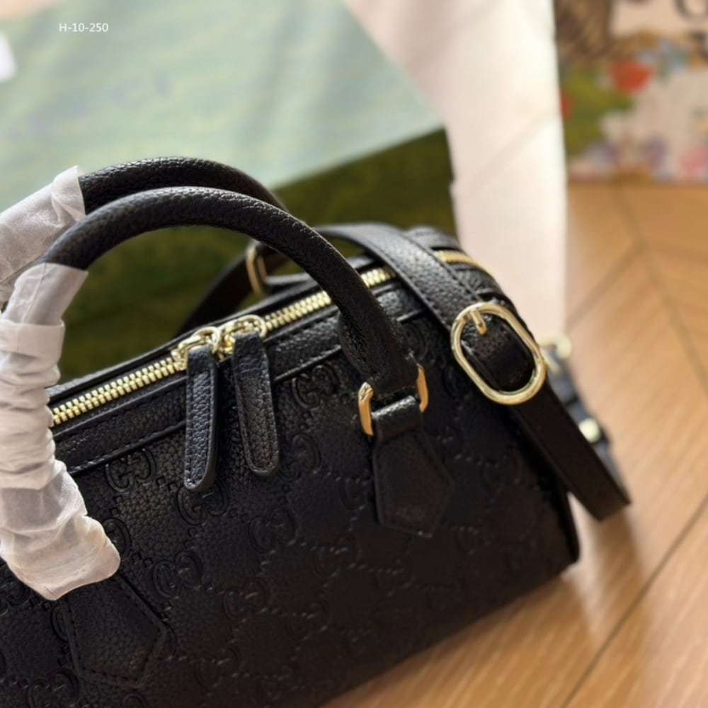 Gucci Gg Emblem Small Top Handle Bag Black 22Cm