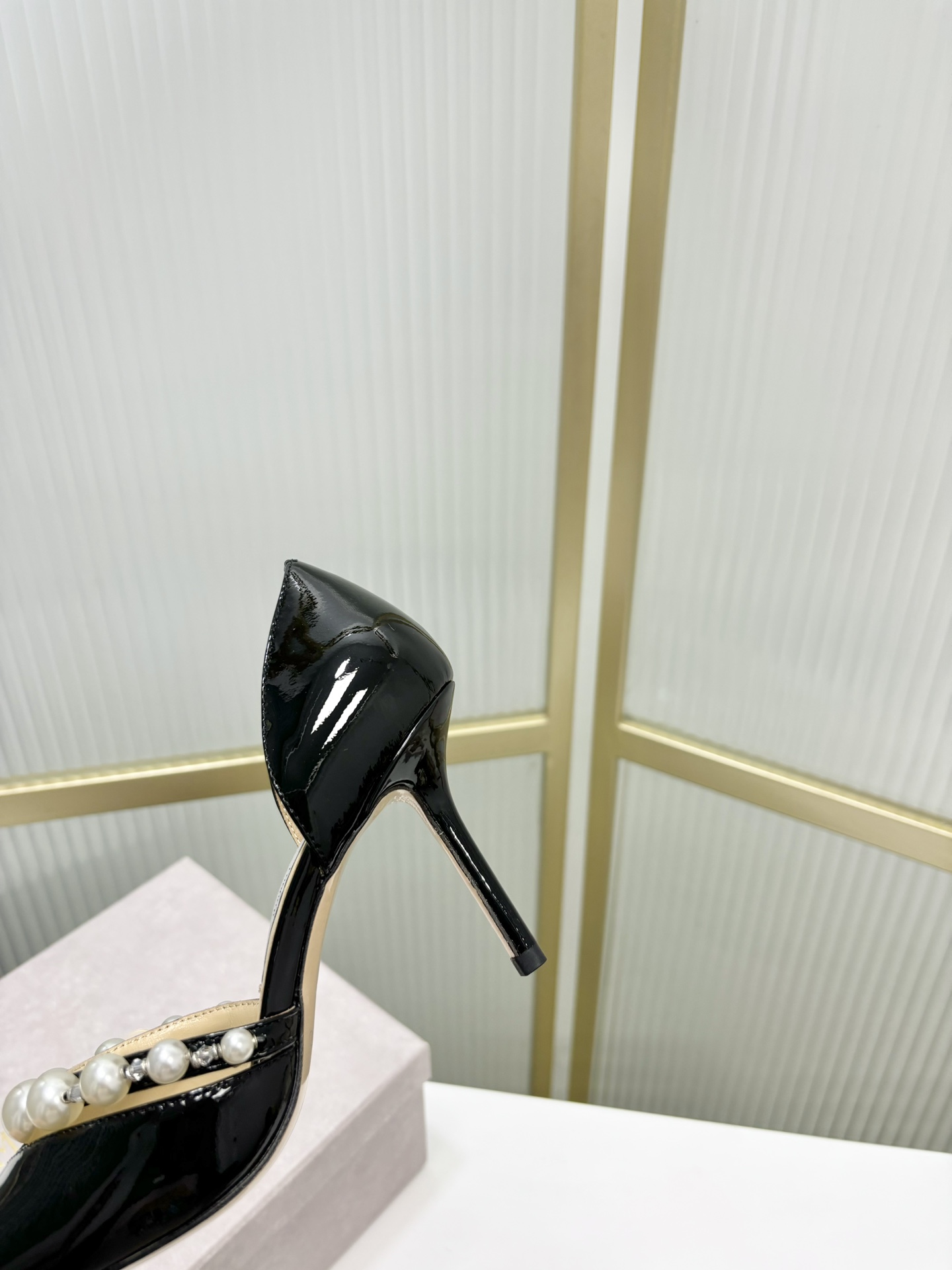 Jimmy choo Temperament and versatile hollow high heels