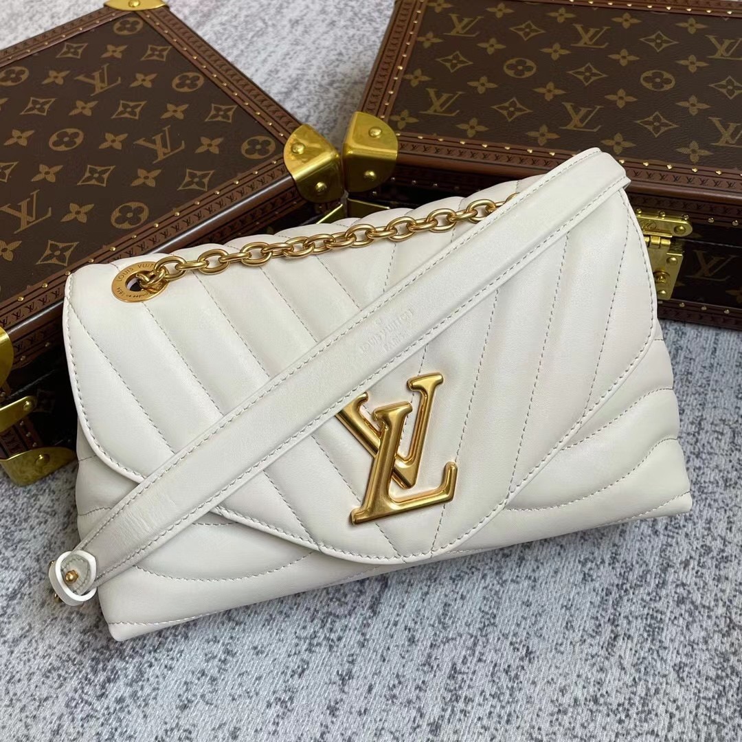 Louis Vuitton New Wave Chain 24Cm Ivory M58549