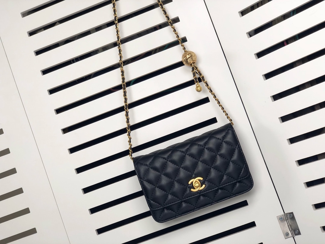 Chanel Woc Falp Pearl Crush Bag With Chain Black 19Cm