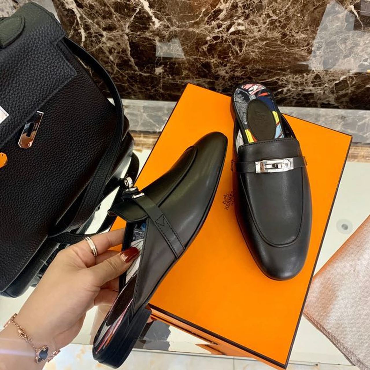 HERMES OZ MULE BLACK