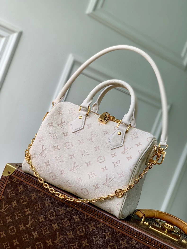 LOUIS VUITTON M26690 Speedy Bandoulière Bag