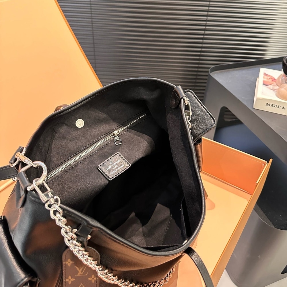 Louis Vuitton Carryall Cargo Vibe PM Bag Black 34Cm M24861