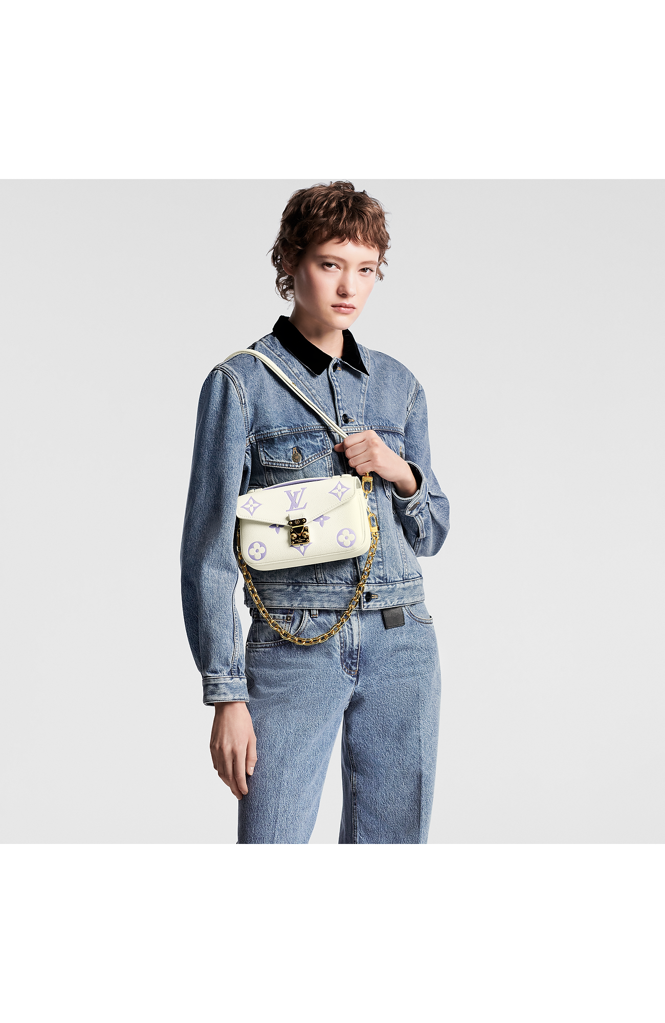 Louis Vuitton Pochette Métis East West M23940