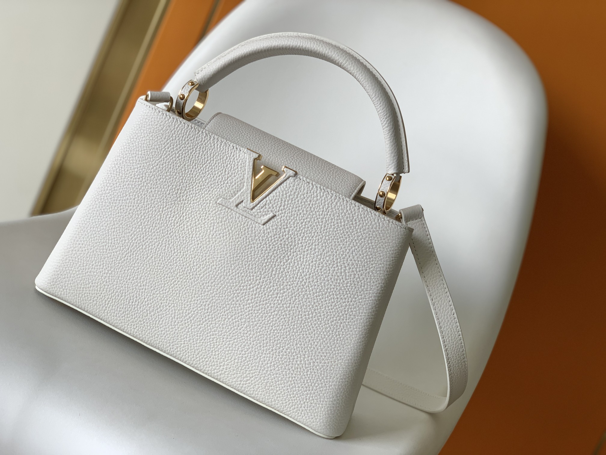 Capucines-M56071- whitemini handbag