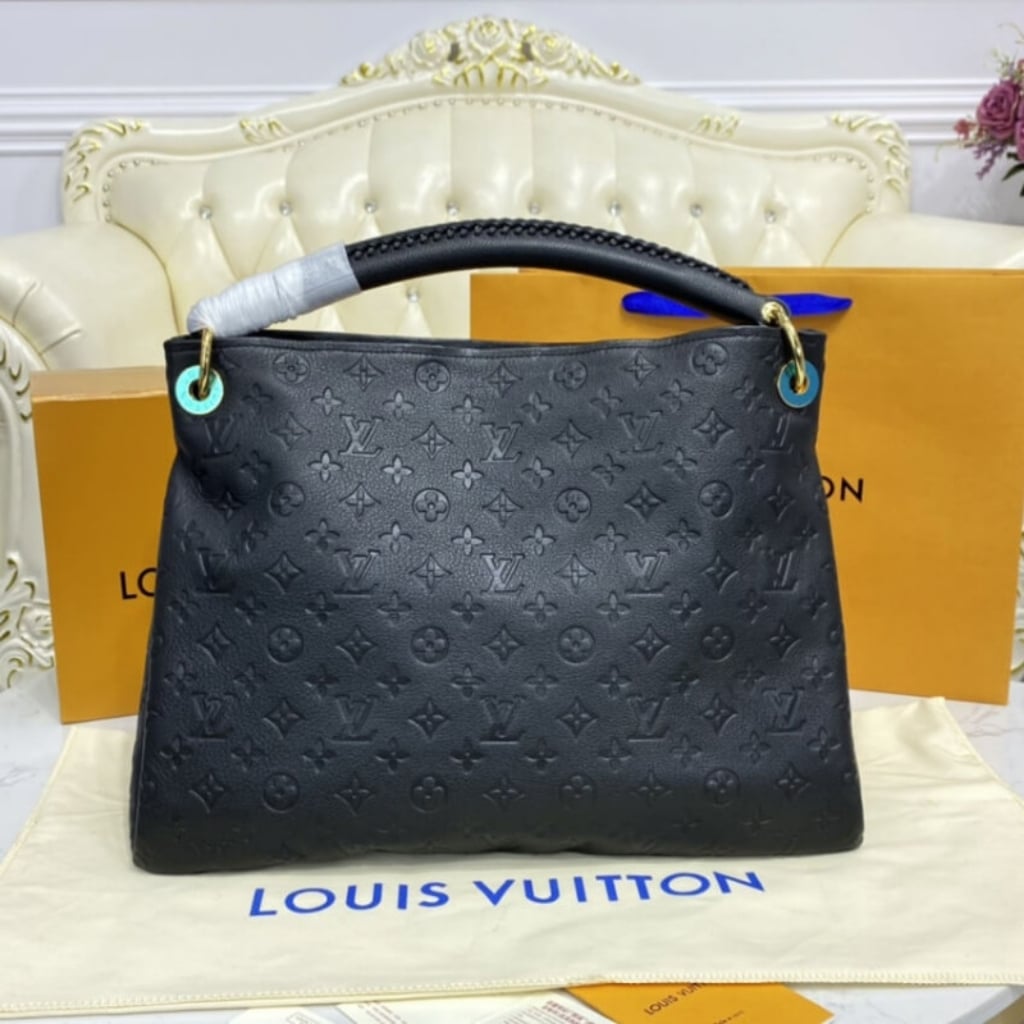 Louis Vuitton Artsy MM Monogram Empreinte Leather Black 41cm M41066