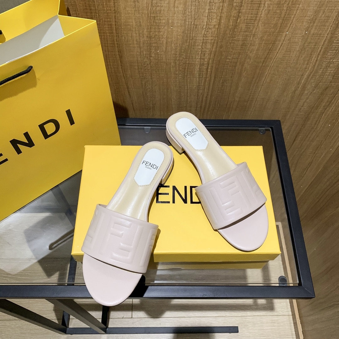 Fendi Silk Cowhide Slippers Light Pink