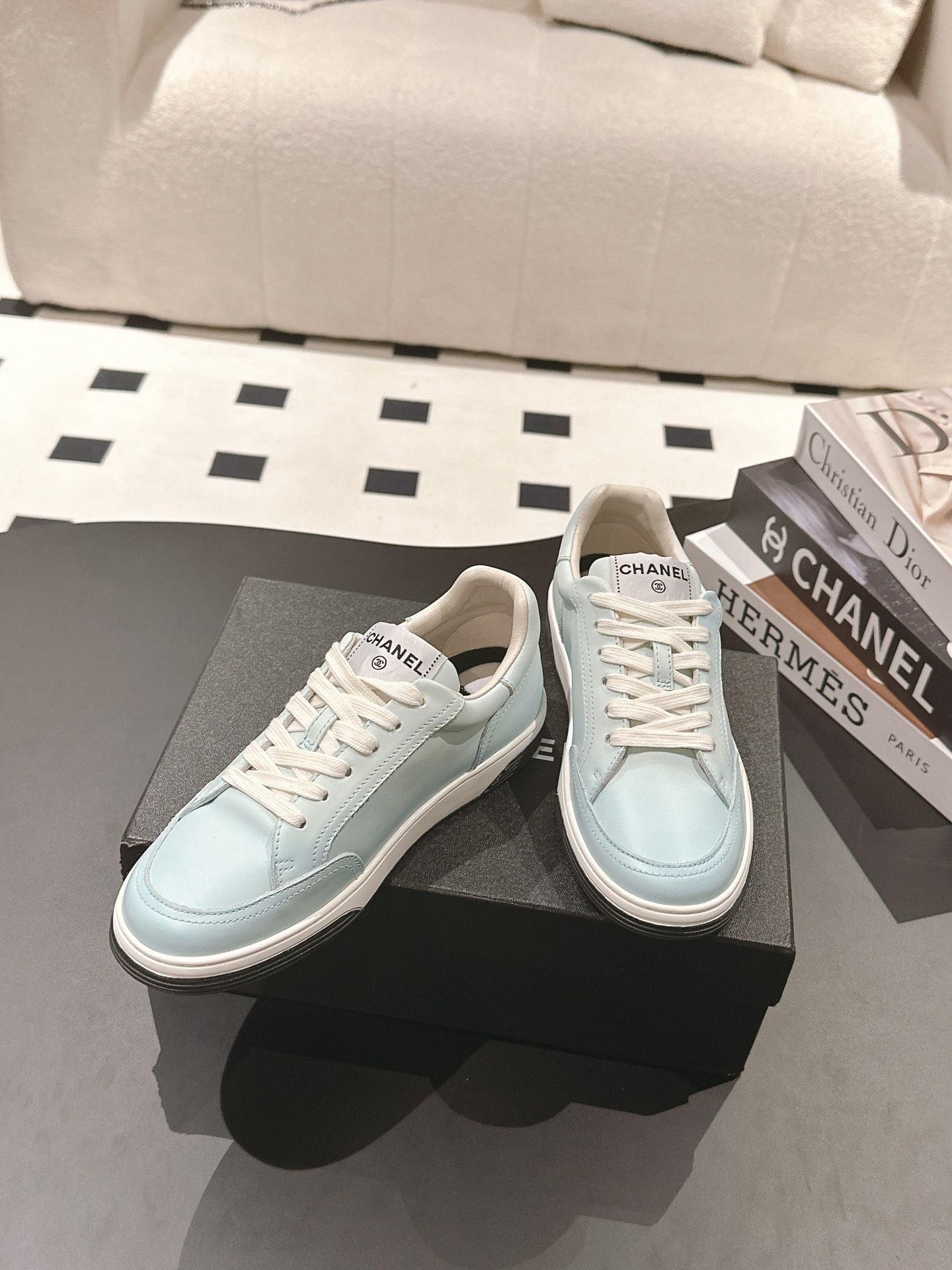 CHANEL Casual Cruise 2024/25 Sneakers