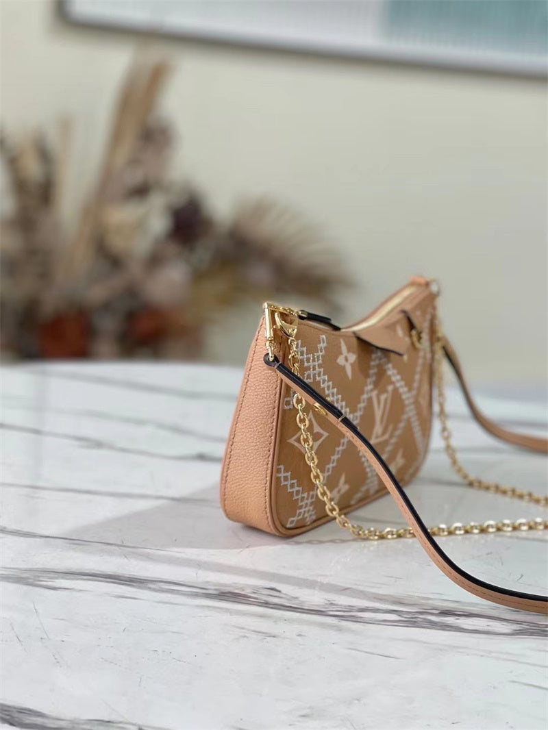 Louis Vuitton Easy Pouch On Strap 19Cm Beige
