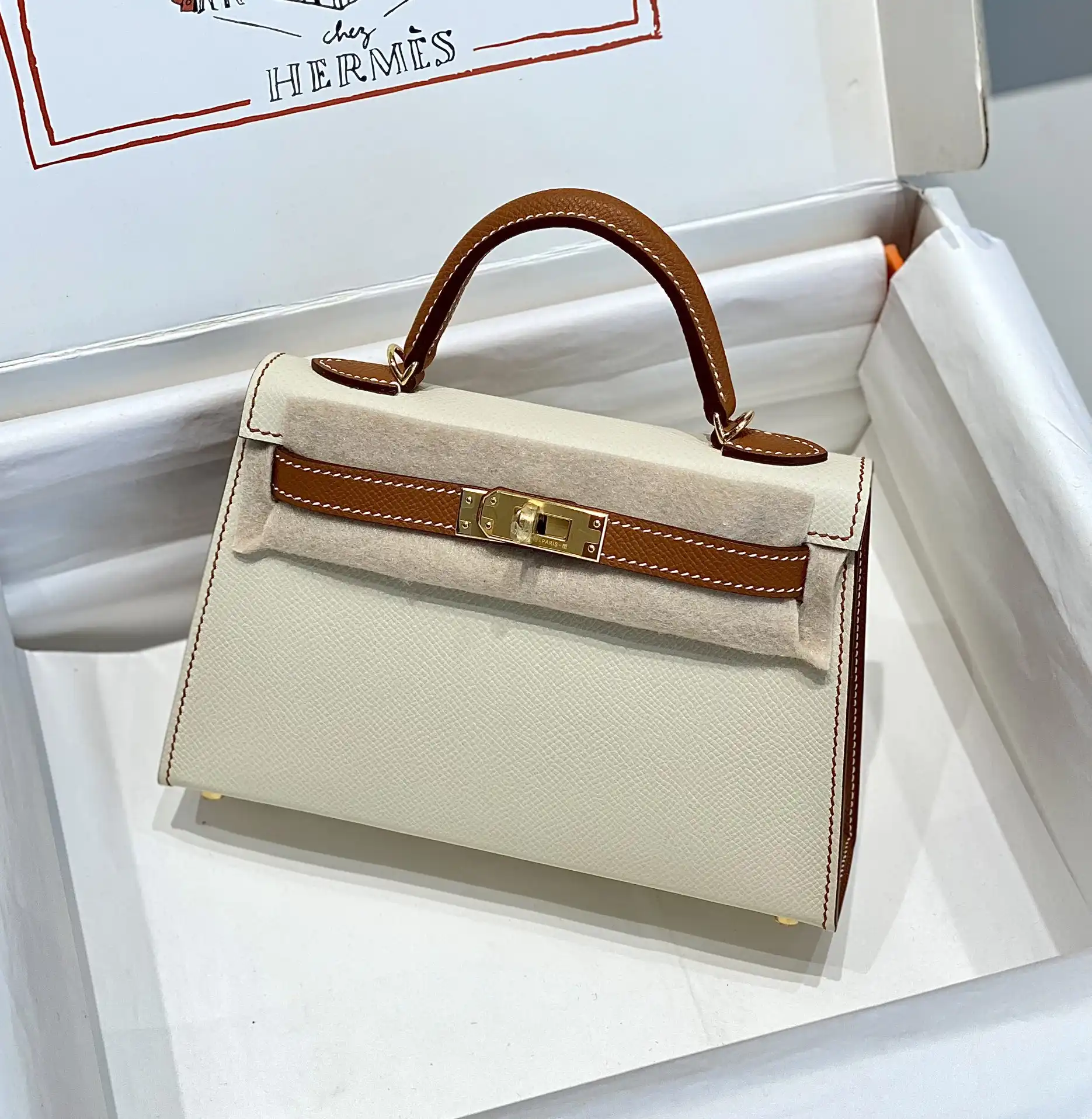 Epsom Mini Kelly 19
