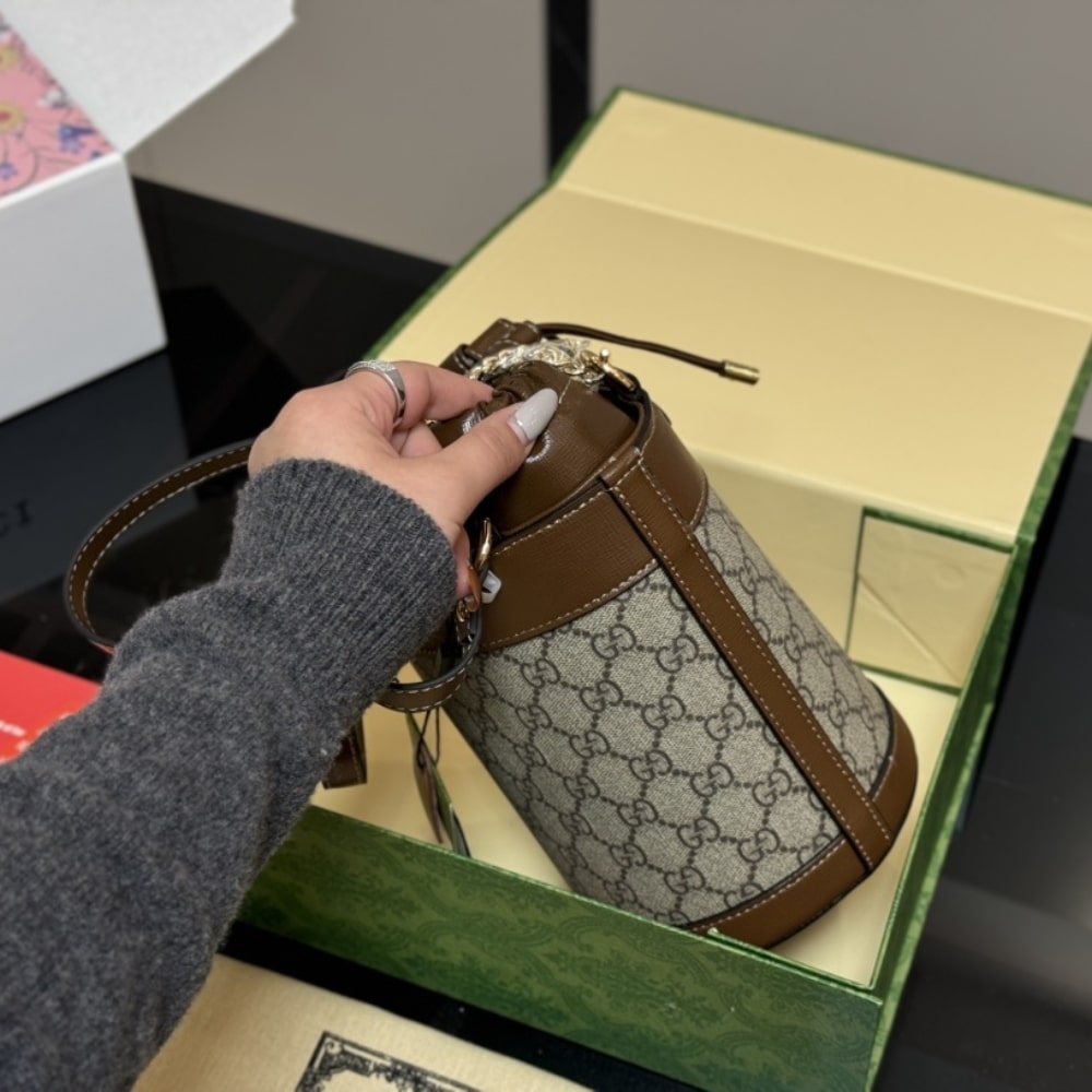 Gucci Horsebit 1955 Small Bucket Bag Brown 18Cm