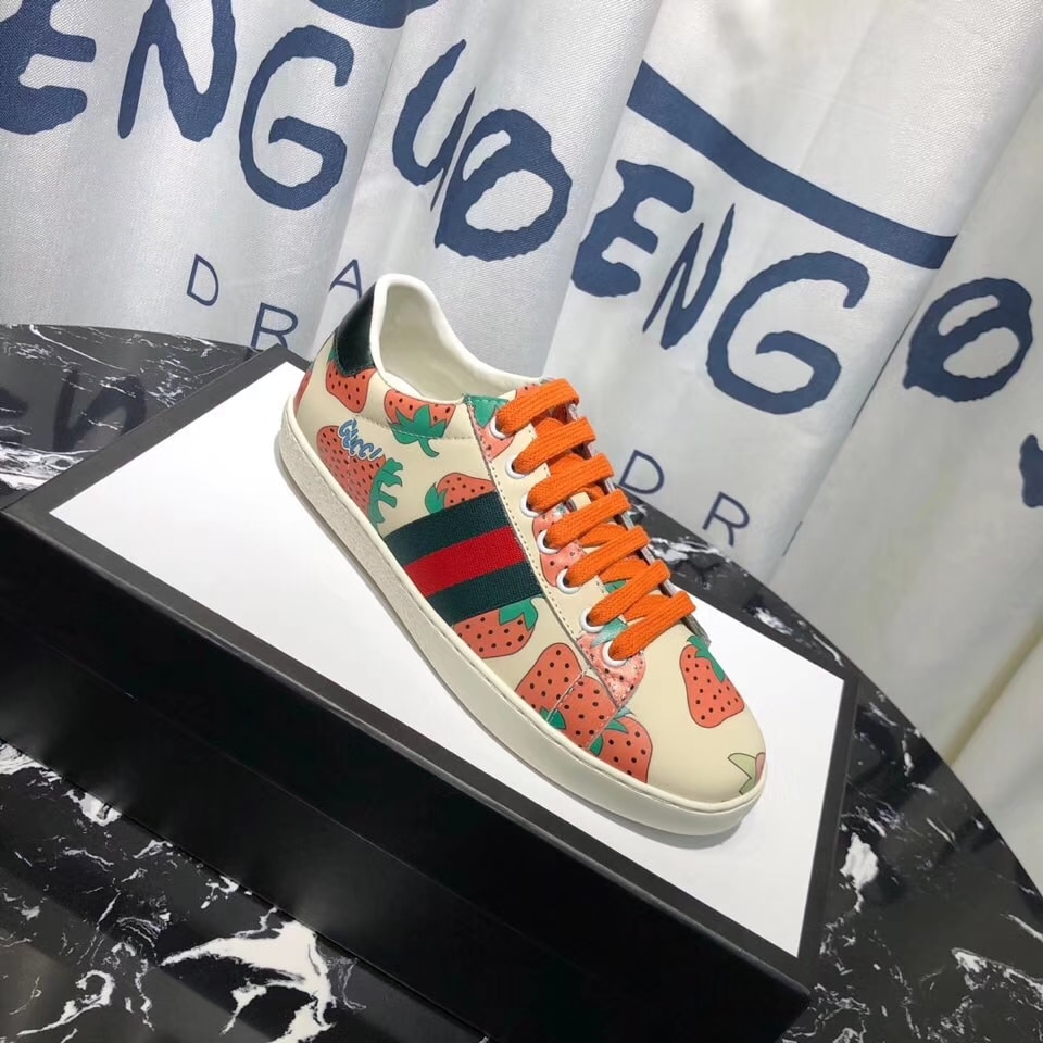 Gucci Ace Leather Sneaker With Strawberry Print 387993 08L30 9262