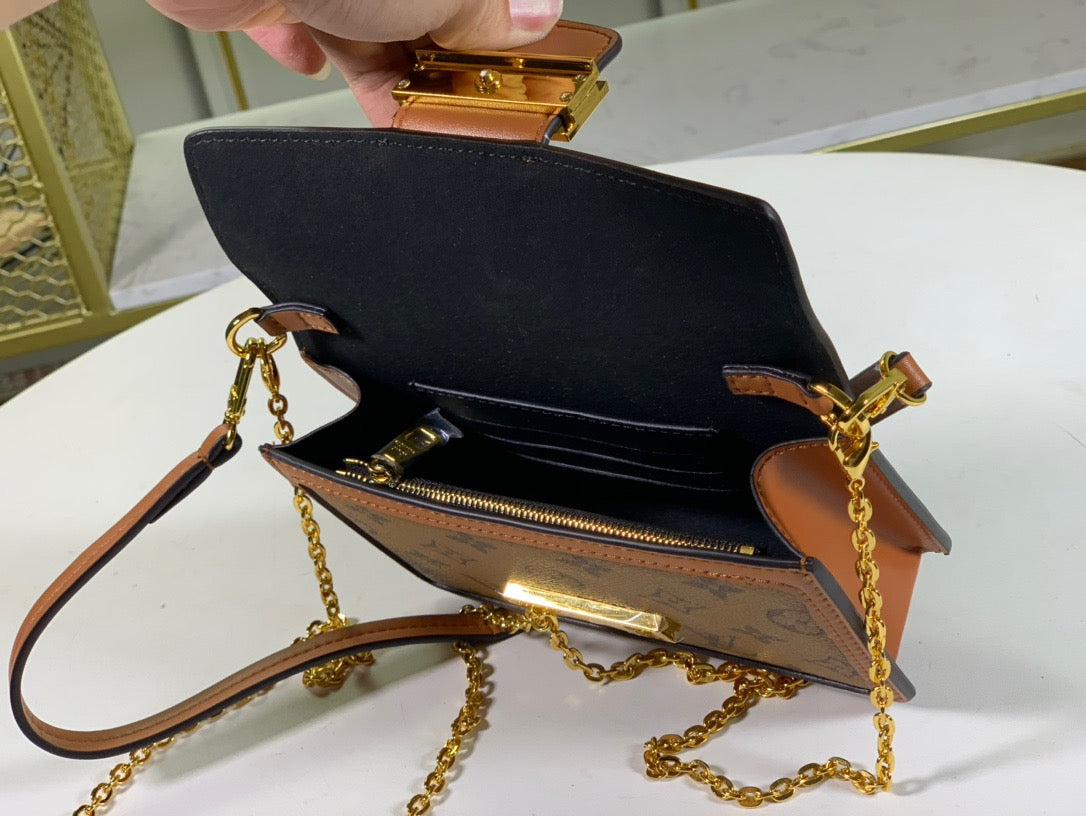 Louis Vuitton Mini Dauphine 20Cm