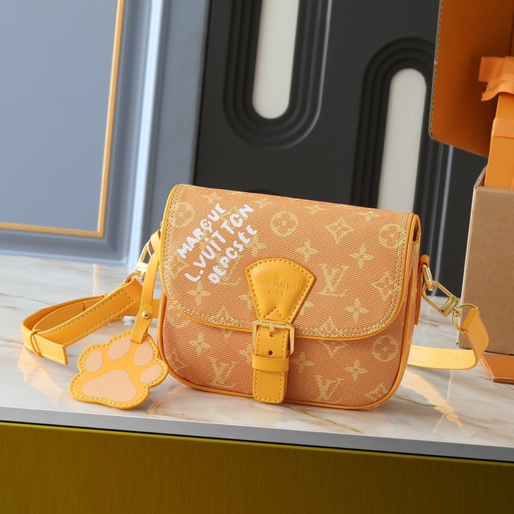Louis Vuitton Montsouris Messenger Monogram Yellow 20cm M12694