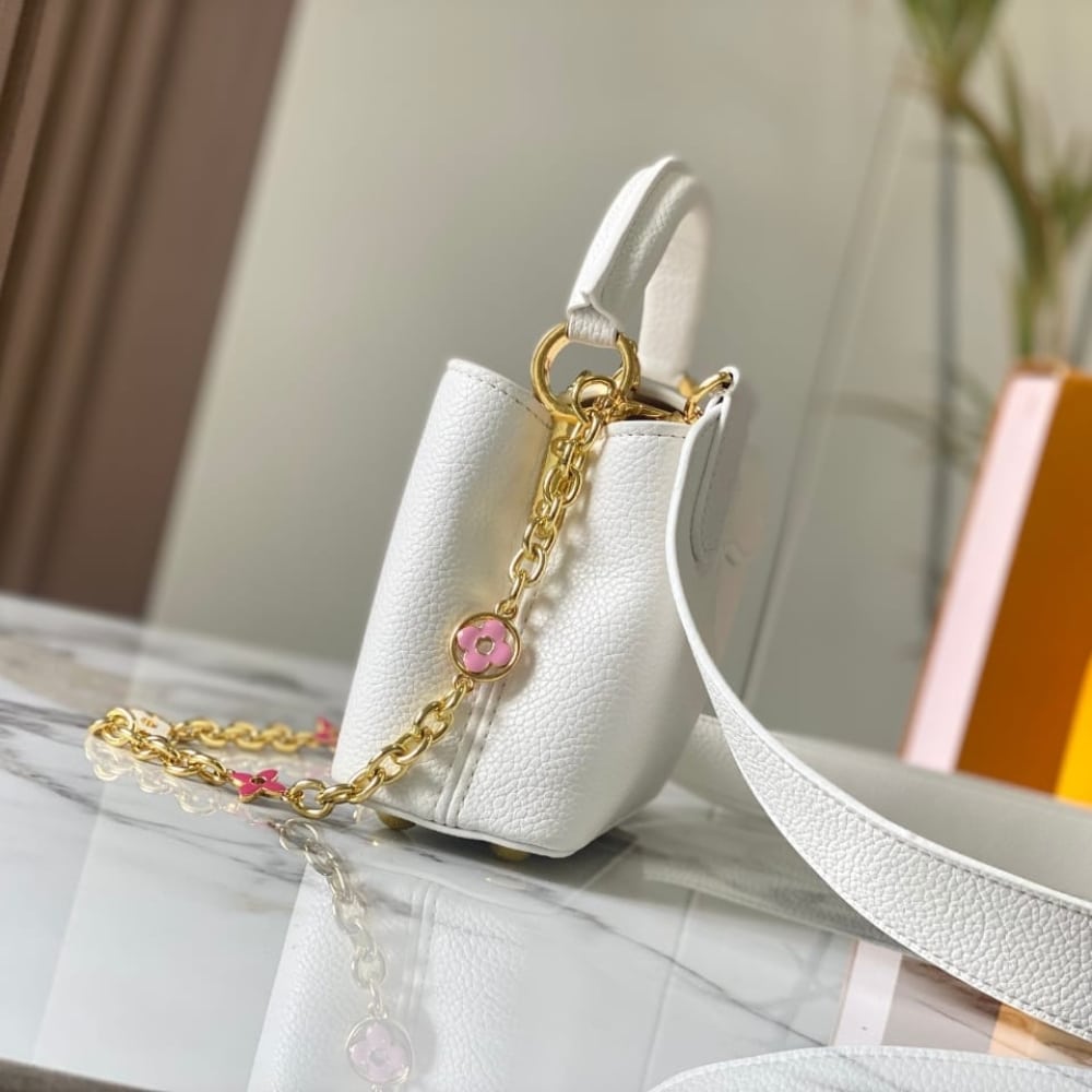 Louis Vuitton Capucines Mini White 21Cm M23718