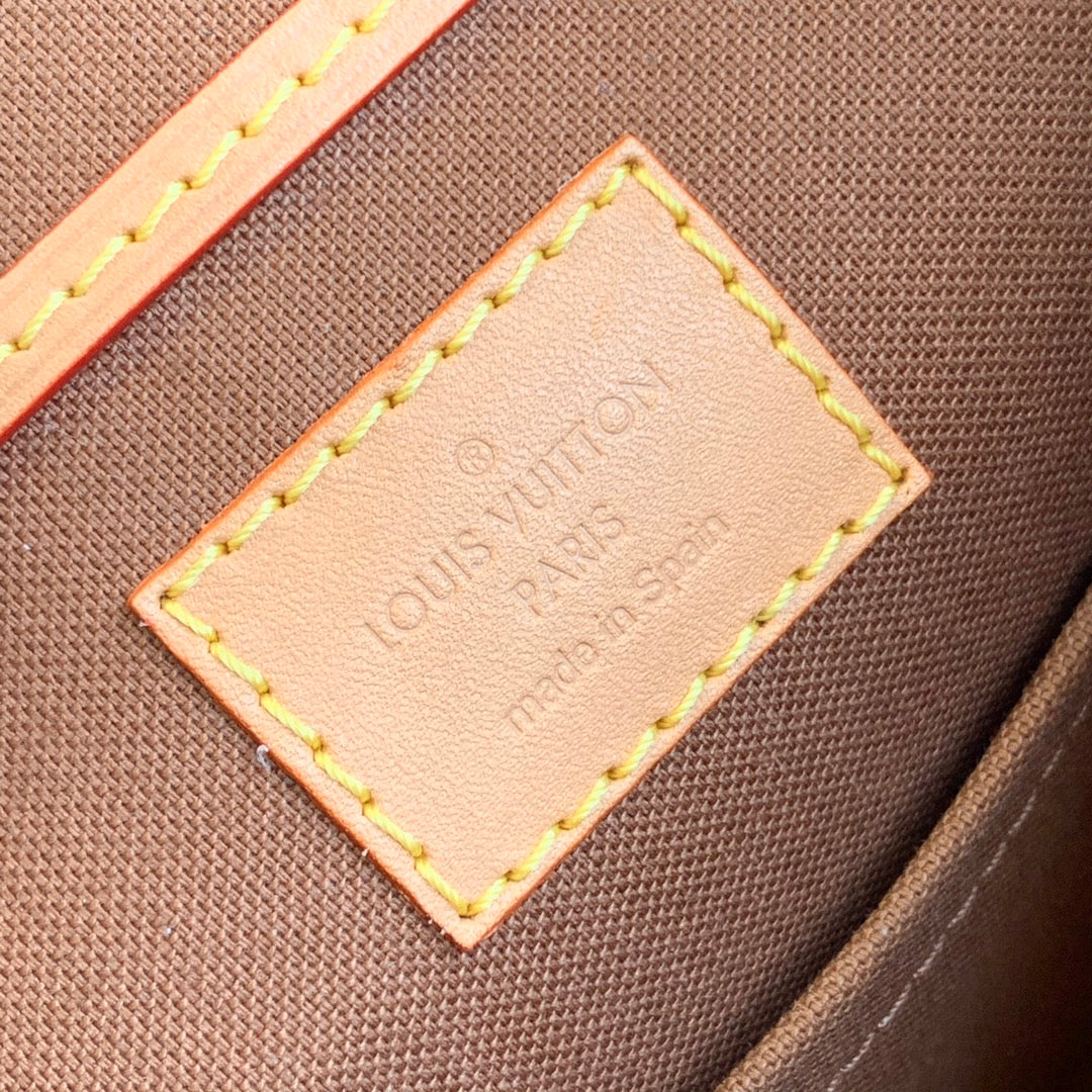 Louis Vuitton Montsouris Pm 27Cm
