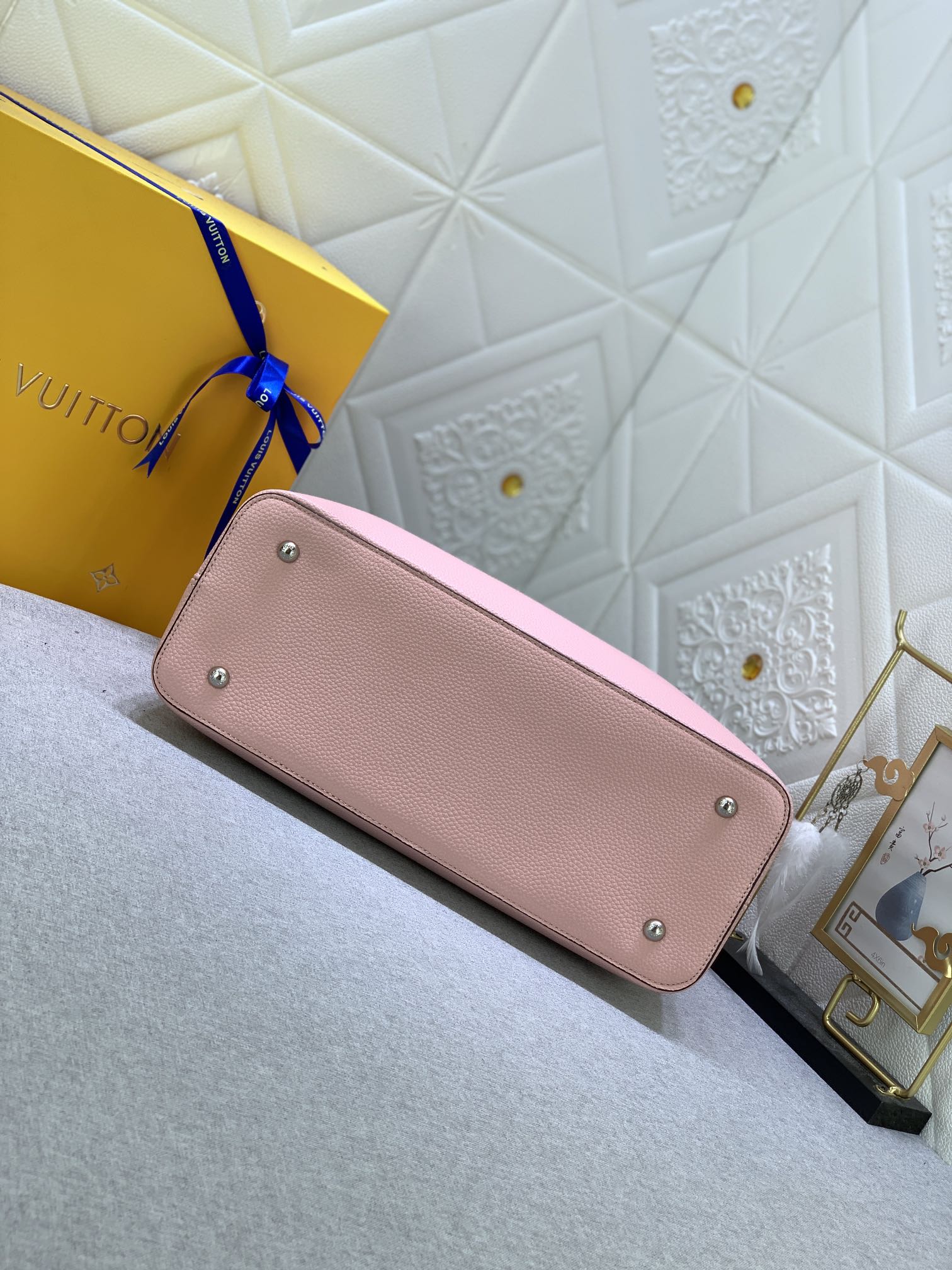Louis Vuitton Capucines Mm Pink