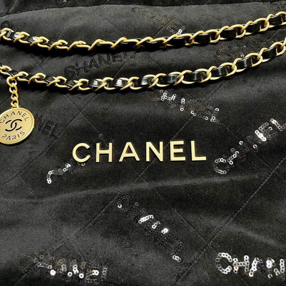 Chanel 22 Small Handbag Velvet With Sequins 37cm