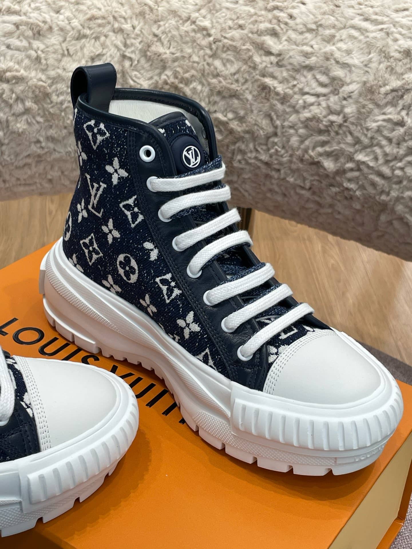 Louis Vuitton Squad Sneakers Monogram Black