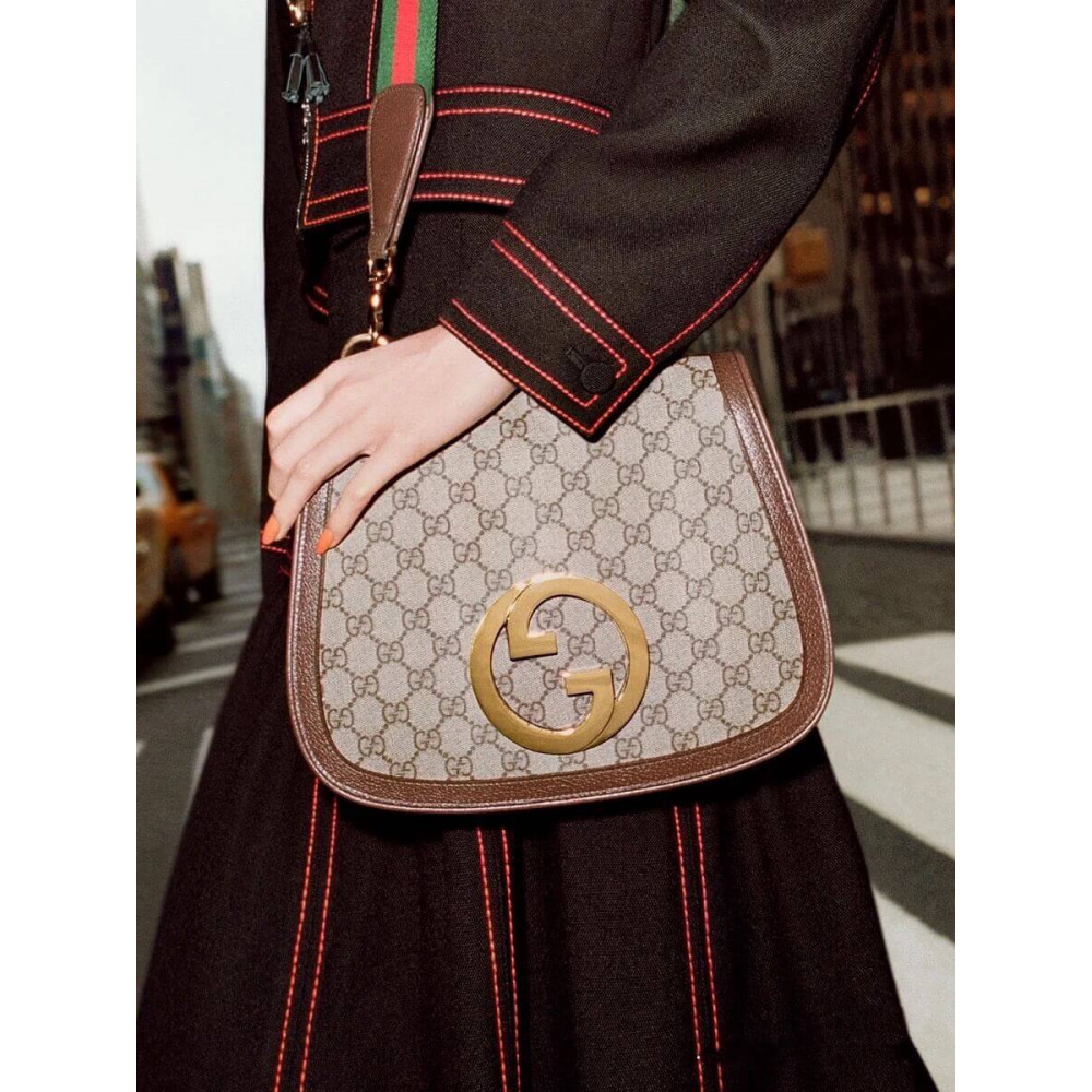 Gucci Blondie Medium Shoulder Bag With Round Interlocking G