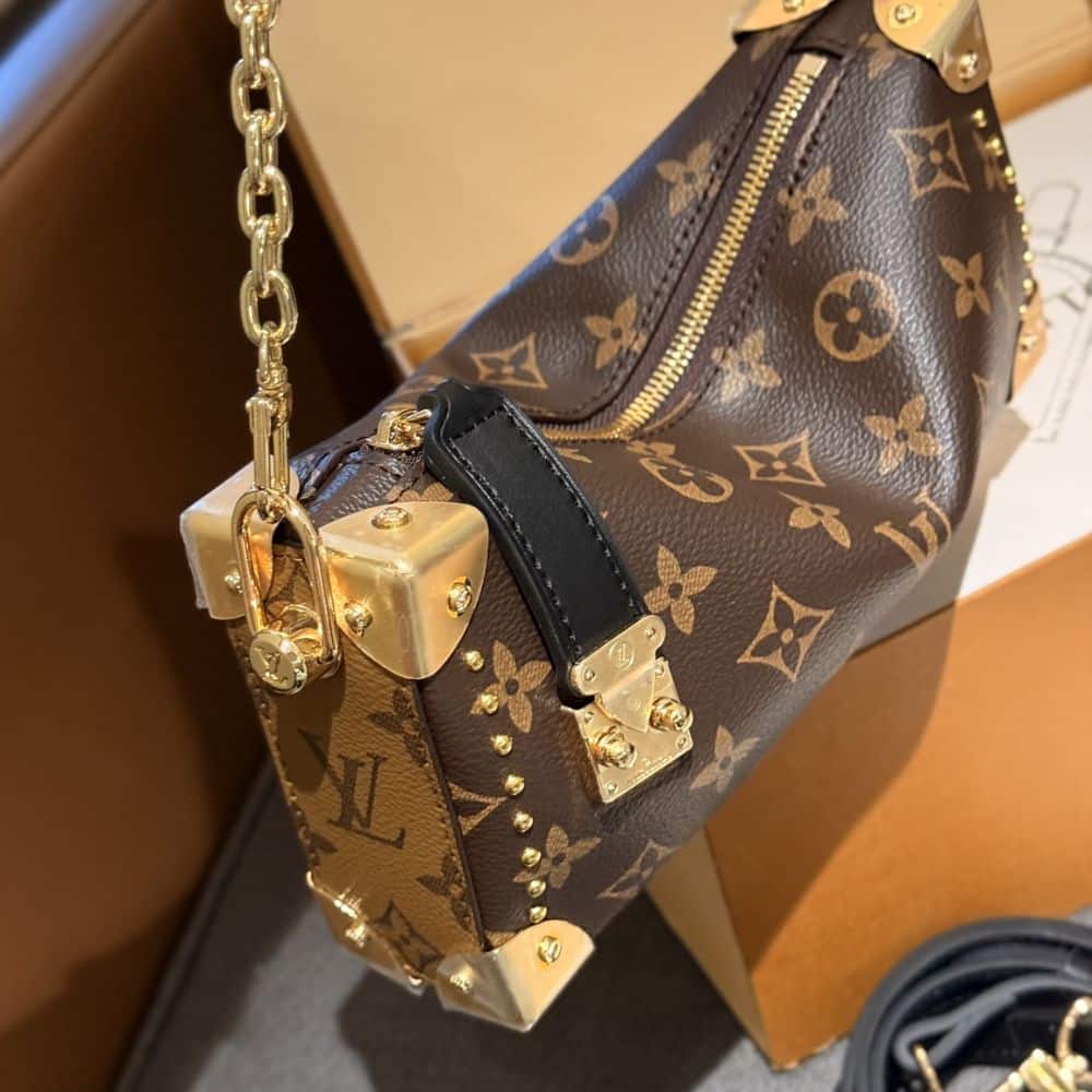 Louis Vuitton Slim Trunk Bag Monogram Brown 23Cm M13147