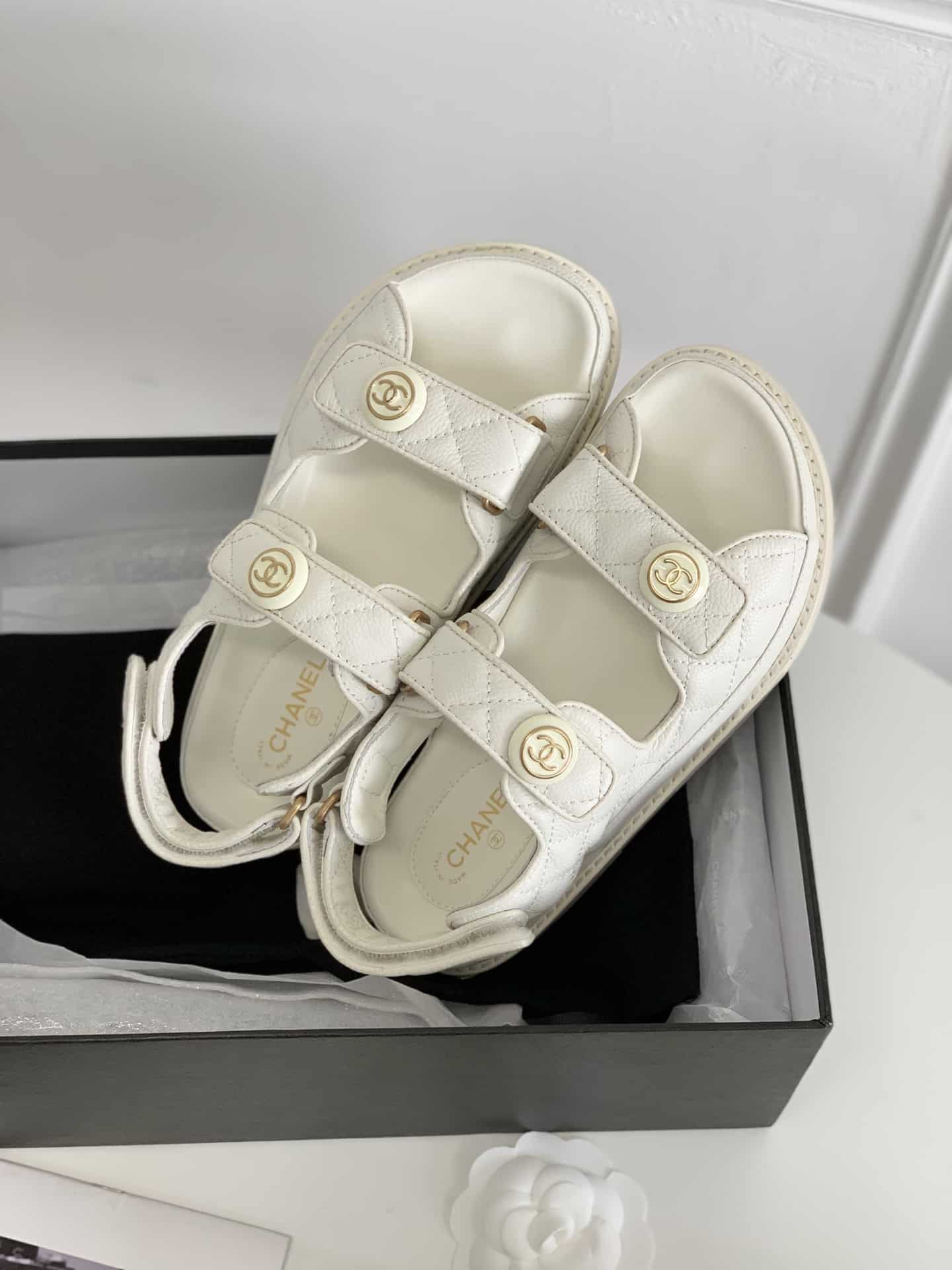 Chanel Cc Button Velcro White Sandals Grained Calfskin Leather
