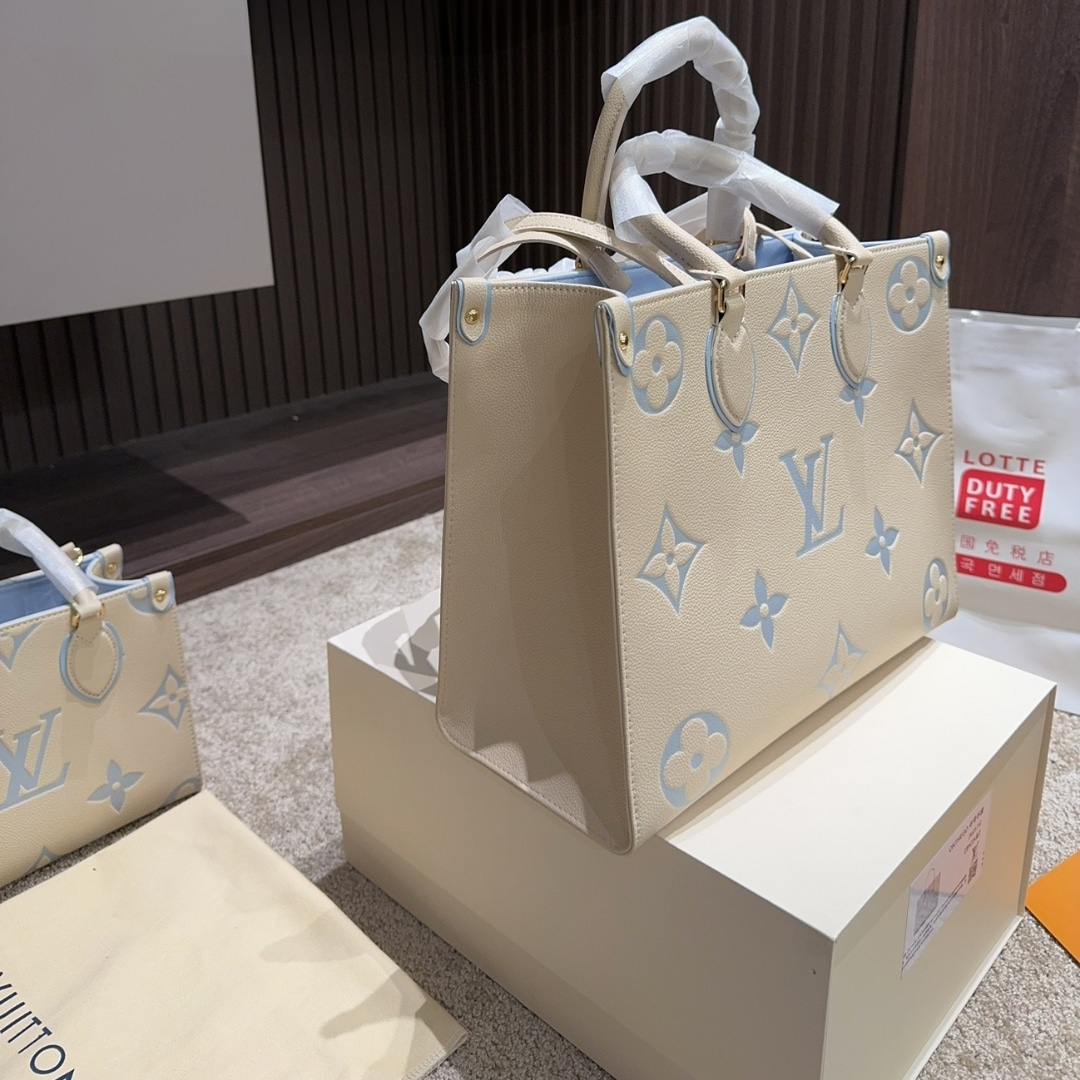 Louis Vuitton Onthego PM Candy Blue 25Cm M46833
