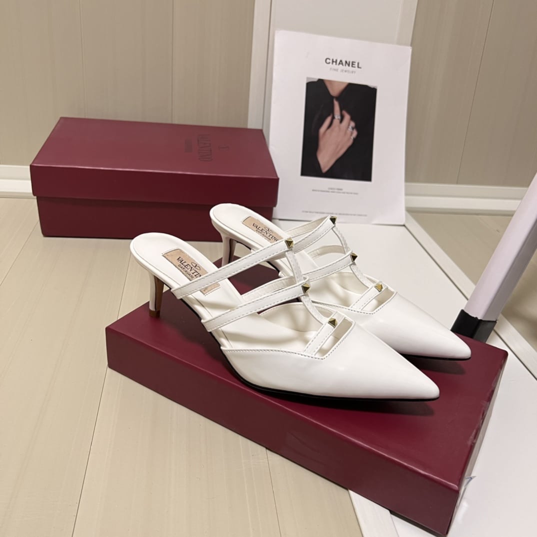 Valentino Garavani Rockstud Wispy Mule In Calfskin White 4W0S0Jb1Act 098