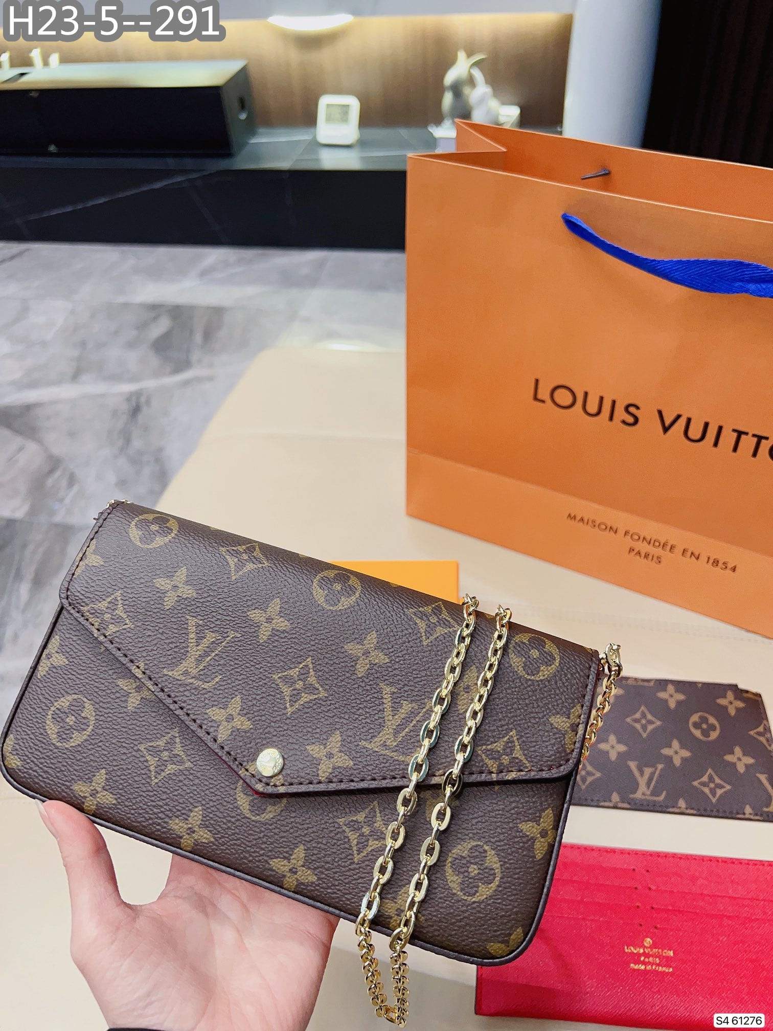 Louis Vuitton Felicie Pochette Bag 21Cm M81896