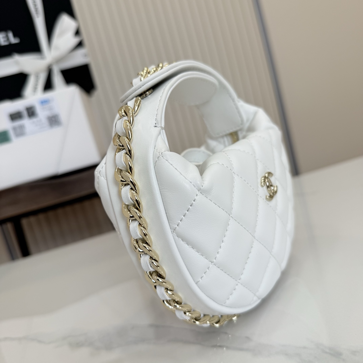 23C Hula Hoop Pouch Quilted Lambskin Bag in White (Gold Hardware)