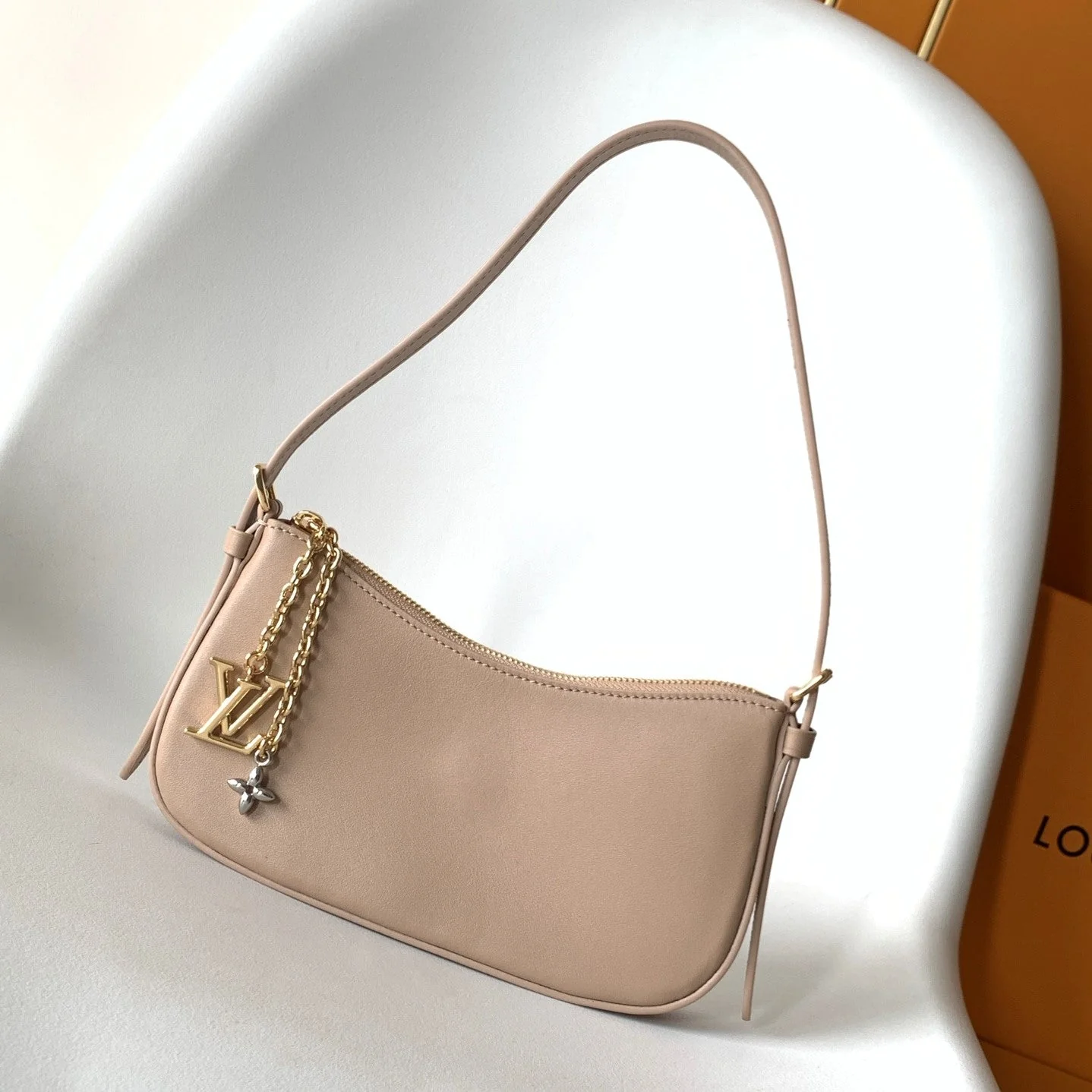 LV M25784 Pochette LV Bloom with Charm 23cm Beige Calfskin GHW