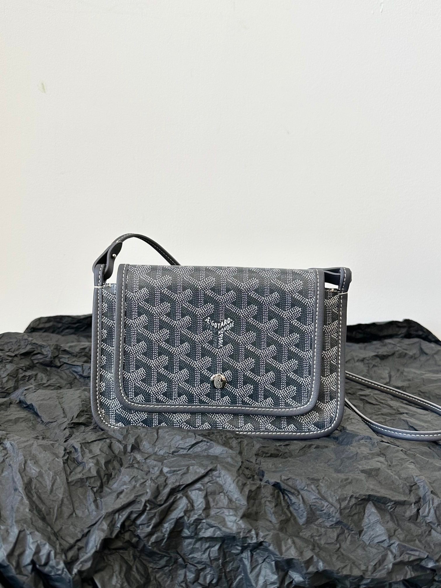 Goyard Plumet Pocket Wallet 20 Cm Grey Black Goyardine Canvas And Lambskin Trim