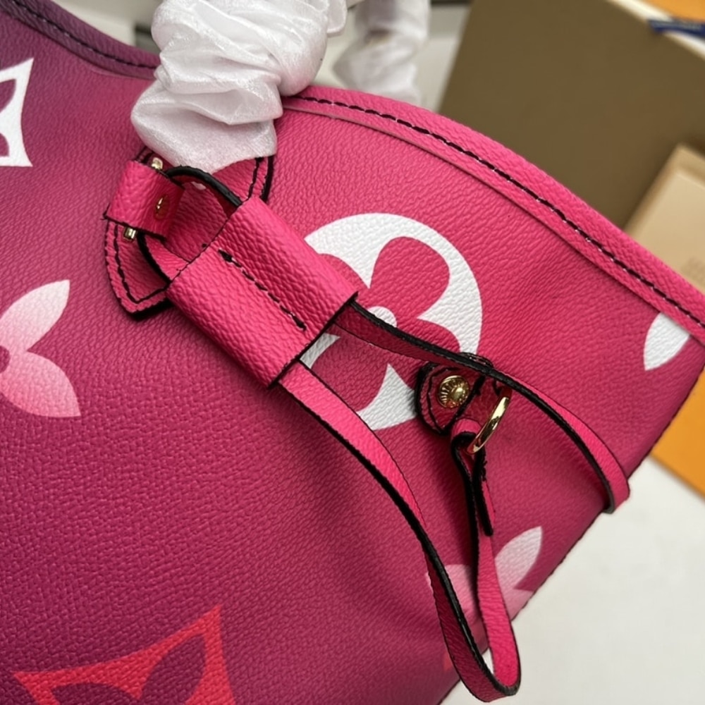 Louis Vuitton Neverfull MM Monogram Canvas Tote Bag Midnight Fuchsia 31cm M20511