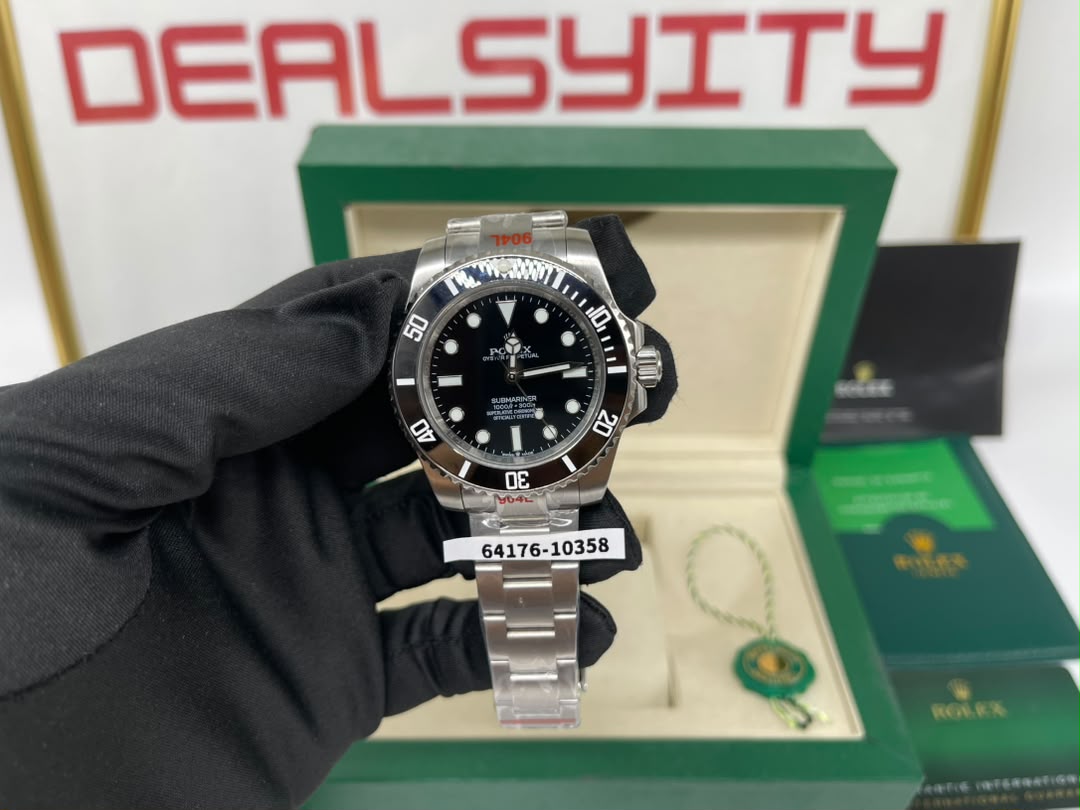 Rolex Submariner 41mm Black Dial 124060