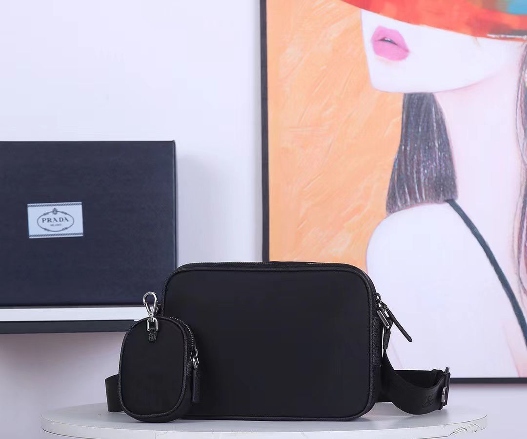 Prada Re-Nylon Shoulder Bag Black 1Bc167Rv44F0002Vb1M