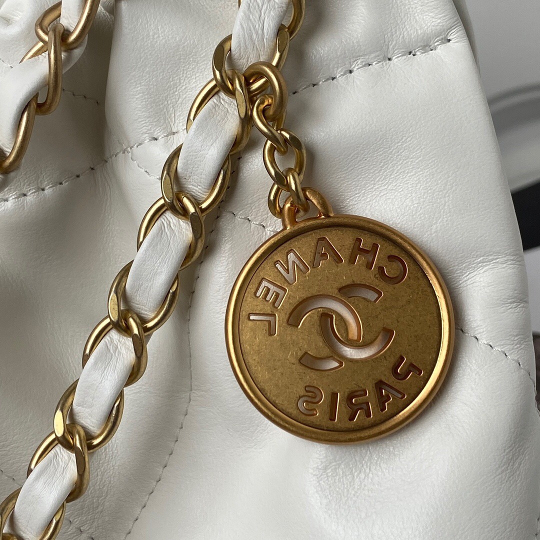 Chanel 22 Handbag White 42Cm As3261