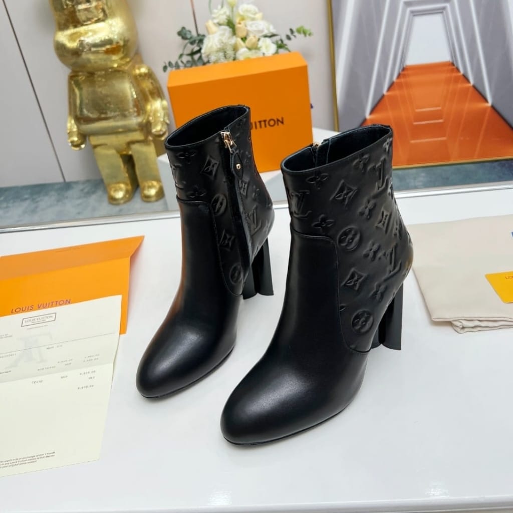 Louis Vuitton Silhouette Ankle Boot Black 1Abp9J