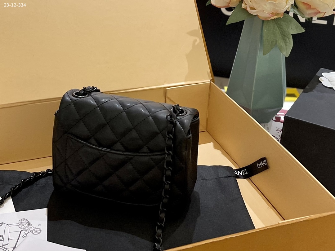 Chanel Flap Bag Black 20Cm