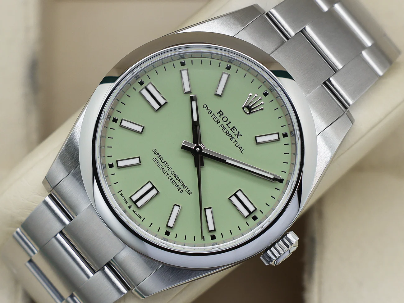 GENTS ROLEX OYSTER PERPETUAL 41mm 134300 STAINLESS STEEL PISTACHIO DIAL UNWORN STICKERS 2026