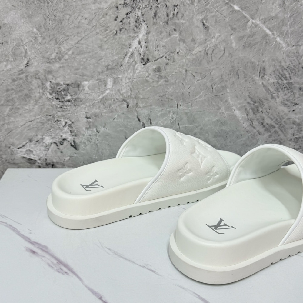Louis Vuitton Miami Mule Embossed Synthetic White 1Adggi