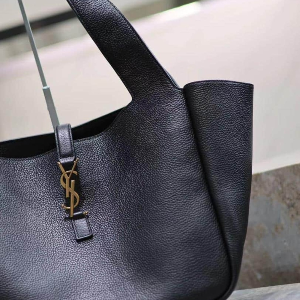 Saint Laurent Le 5 À 7 Bea In Grained Leather Black 50Cm 763435Aaduu1000