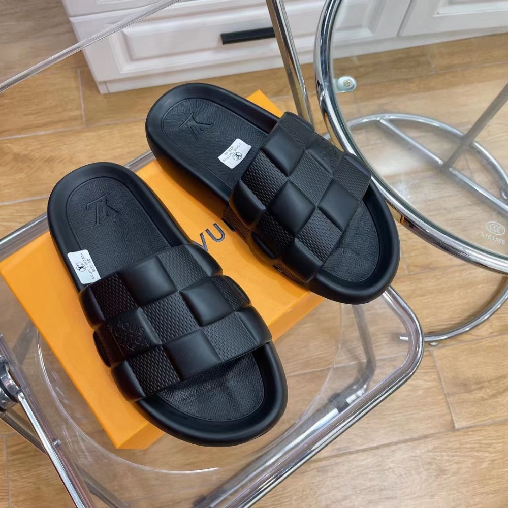 Louis Vuitton Waterfront Mule Maxi Damier Rubber Black
