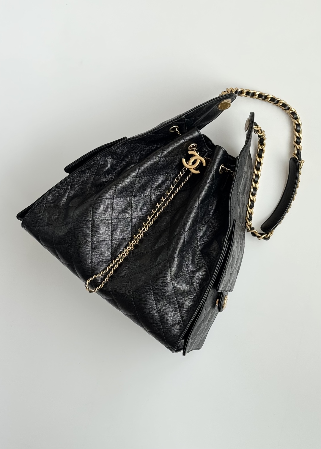 Chanel crossbody bag 25 Medium Handbag Grained Calfskin & Gold-Tone Metal Black 40cm/15.7in