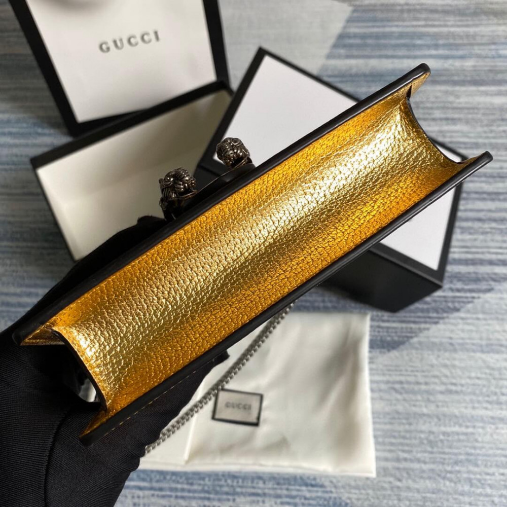 Gucci Dionysus Super Mini Bag in Gold
